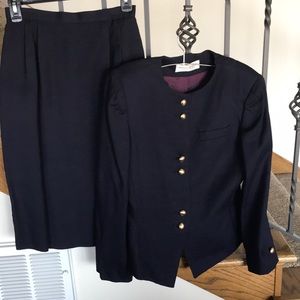 Cross Country Fashions 2-piece navy blue skirt set